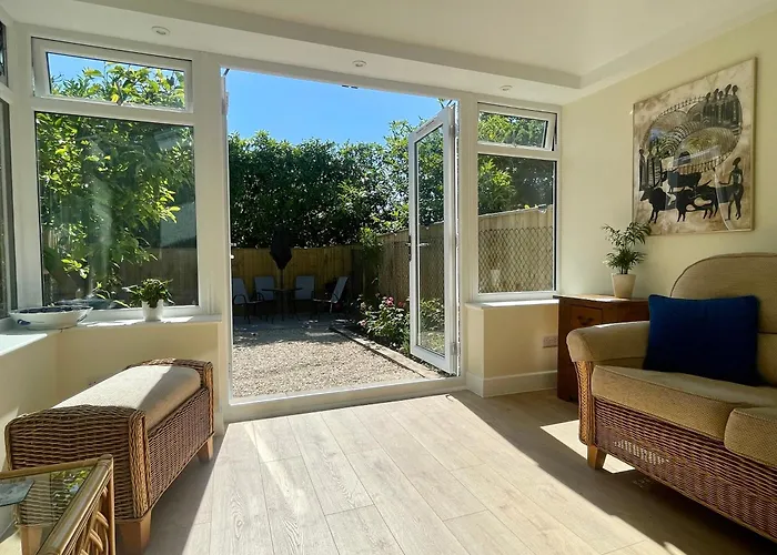3-Bed Cottage In Sway, New Forest