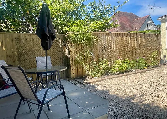 3-Bed Cottage In Sway, New Forest